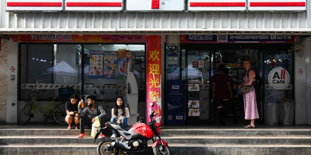 7-Eleven owner grants Couche-Tard greater access to its books