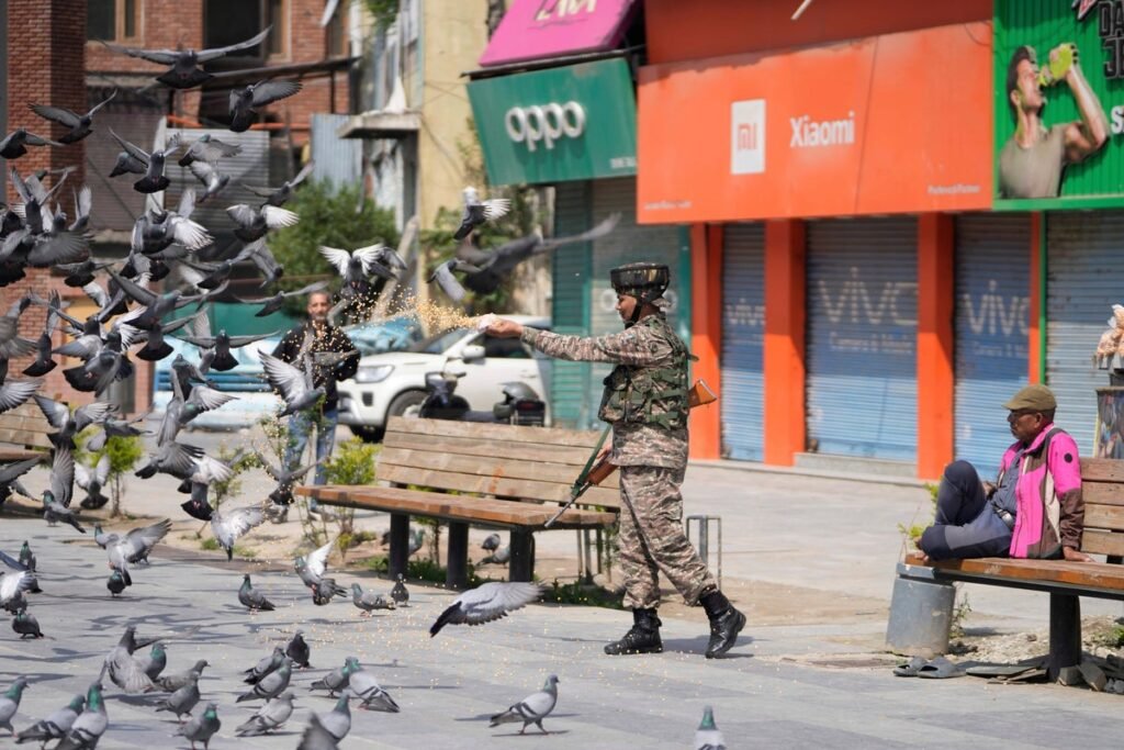 After days of heavy firefights, calm reported along Indian and Pakistan borders