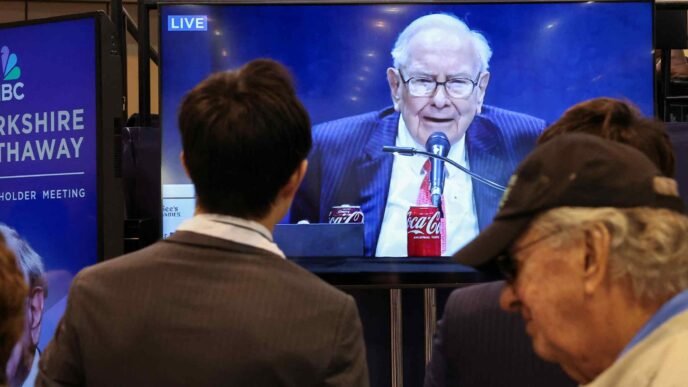 As Warren Buffett exits, he leaves door open to more Japan investment