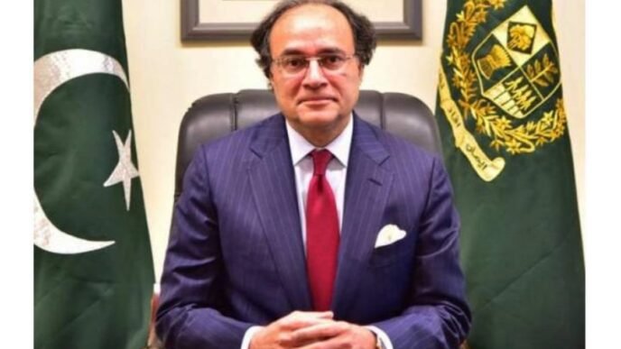 Aurangzeb meets with Global CEO of Standard Chartered Bank