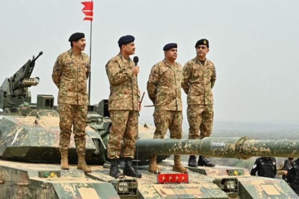 COAS General Asim Munir Witnesses “Hammer Strike” Field Training Exercise