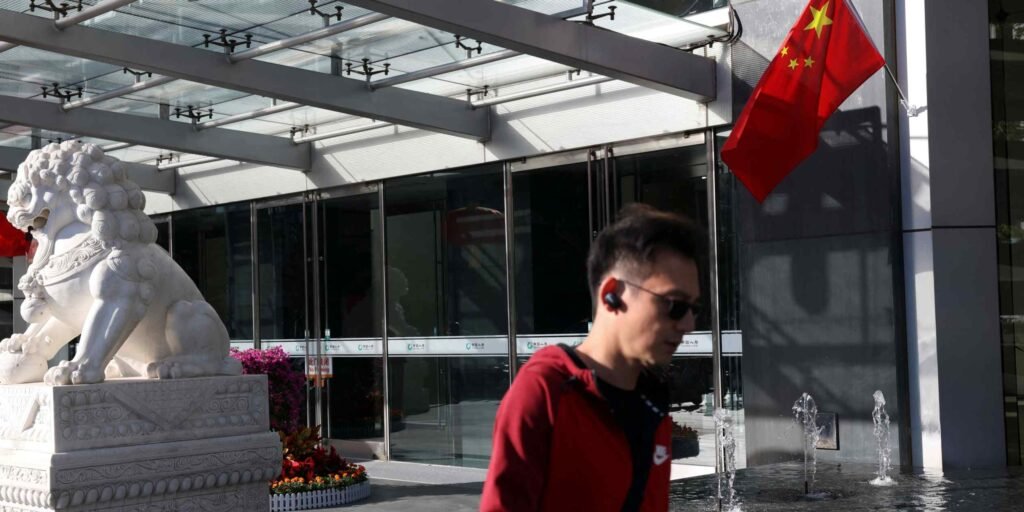 China cuts interest rates, reserve ratio ahead of US trade talks