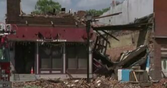 Devastating tornado hits St. Louis