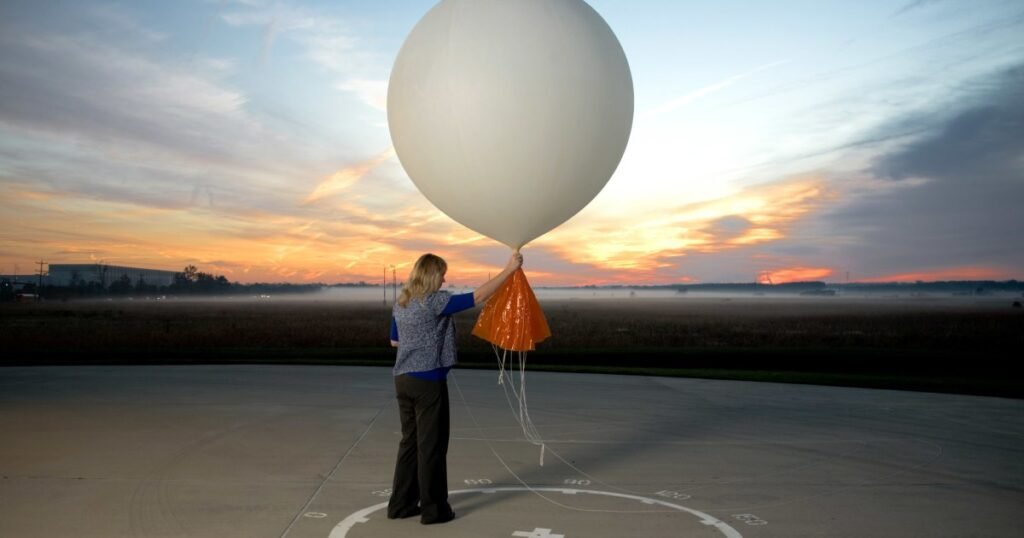 Former National Weather Service directors push back against cuts