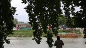 Scared Kashmir residents living on cusp of India-Pakistan war: The Independent