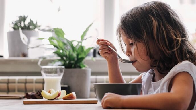 Girls who eat a healthy diet may be less likely to start puberty early, study suggests