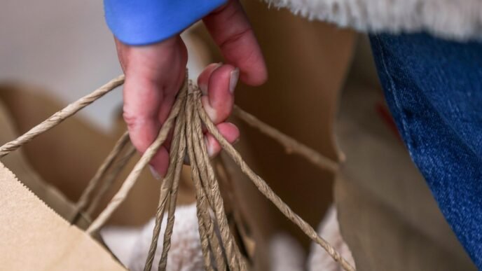 How many consumers are preparing for an economic hit