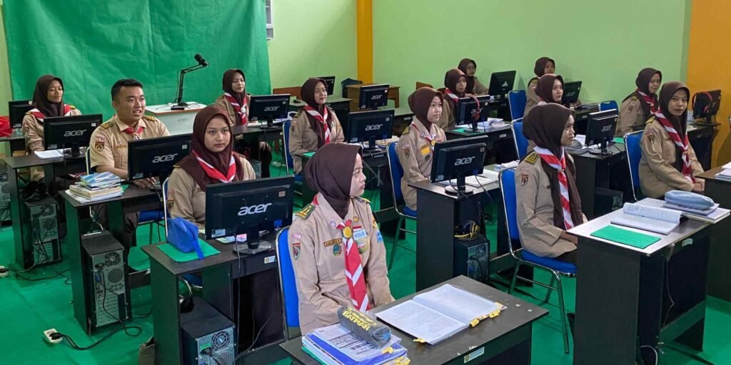 Japan eyes skilled worker visas for waste, warehouse management