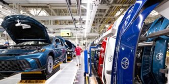 Japan manufacturers log 1st profit decline in 2 years