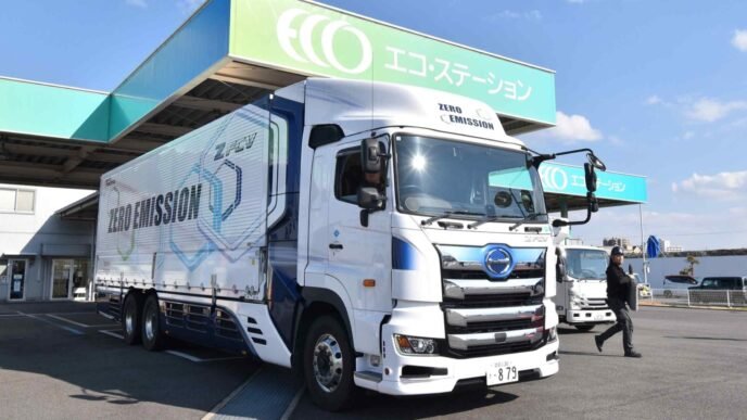 Japan rolls out fuel subsidy for hydrogen trucks