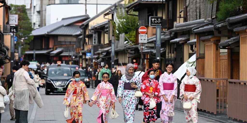 Japan to introduce US-style online visitor entry system in FY2028