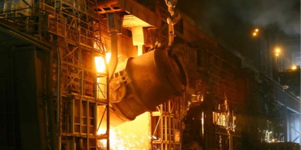 Japan wage growth cools in manufacturing, picks up in services