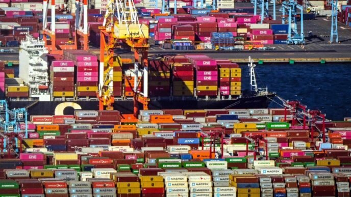 Japan's Q1 GDP shrinks annualized 0.7% on weak consumption