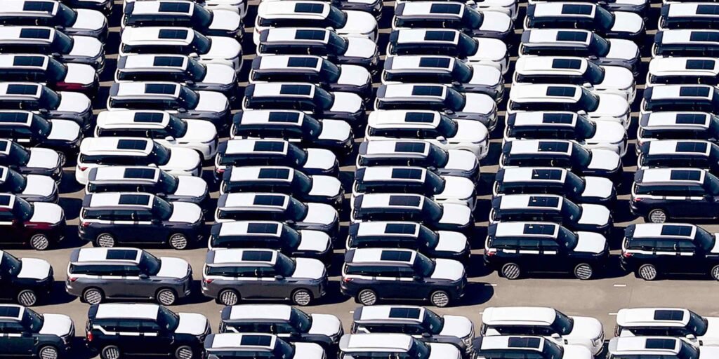 Japan's economy slips 0.5% in March: JCER