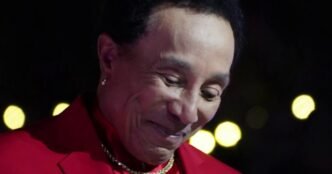 Lawsuit seeking $50 million accuses Smokey Robinson of rape