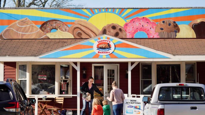 New Hampshire bakery wins free speech case over a pastry shop painting