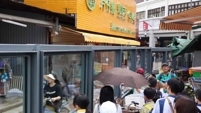 Once-sealed Hong Kong border zone finds new life as tourist spot