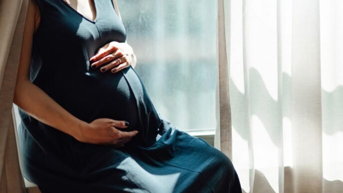 Pregnant Cuban immigrant worries about baby’s citizenship as Supreme Court weighs Trump executive order