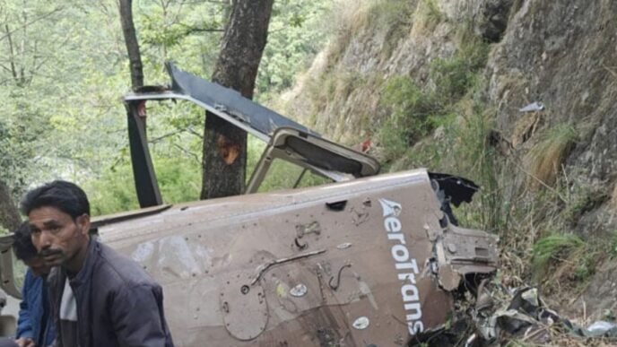 Six killed as RAW helicopter crashes in Uttarakhand