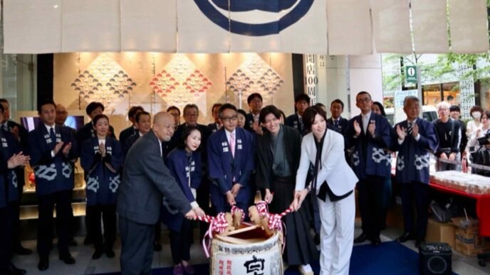 Staying power of Japanese companies attracts growing attention