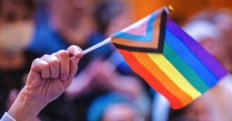 Supreme Court allows Trump to implement transgender military ban
