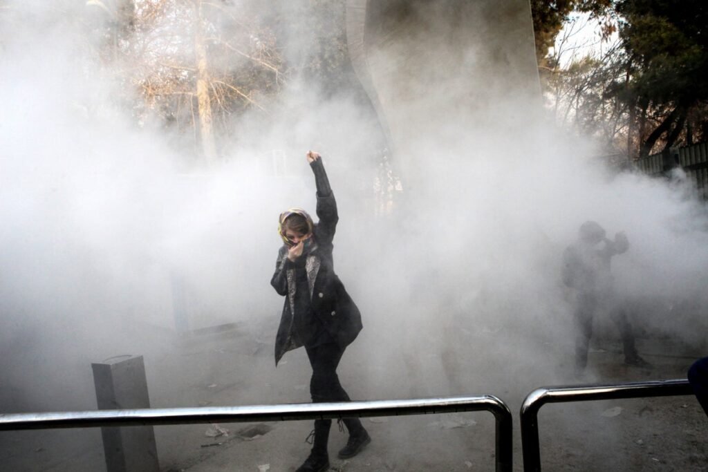Truckers' protest in Iran gathers steam and wins support from prominent dissident voices