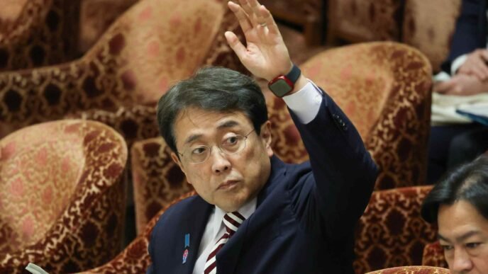 US-China tariff talks leave Japan worrying about taking back seat