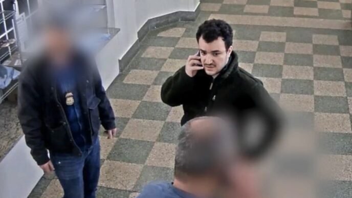 Video appears to show Mahmoud Khalil cooperating with ICE agents before he was detained