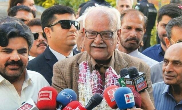 ECP issues notification of Waqar Mehdi’s victory