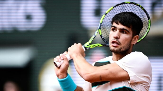 Carlos Alcaraz wins French Open final in five sets after saving 3 match points against Jannik Sinner