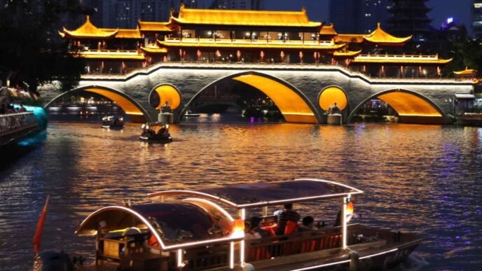 China's Chengdu turns to nighttime consumption to boost local economy