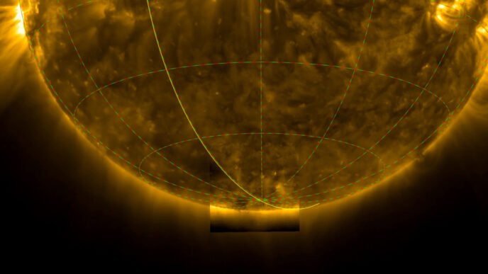 European probe snaps first images of the sun's south pole