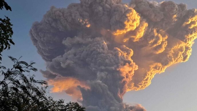 Flights to Indonesia's Bali canceled after volcano erupts