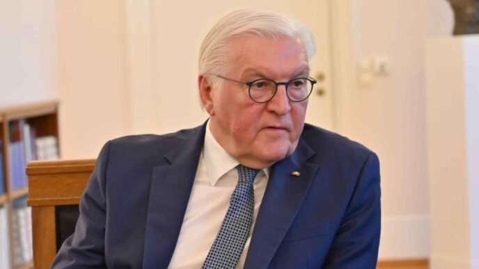 German president says Russia in G7 is 'not up for discussion'