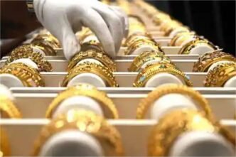 Gold price increases by Rs 5,900 per tola