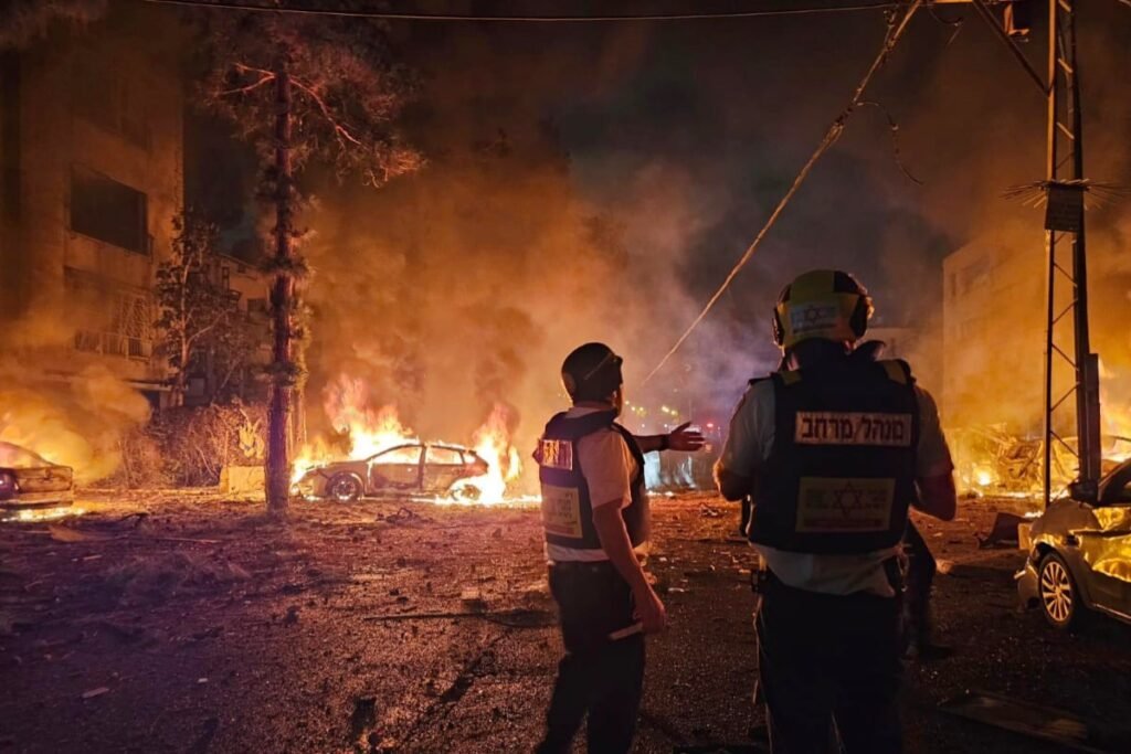 Iranian missiles kill 20, injure hundreds