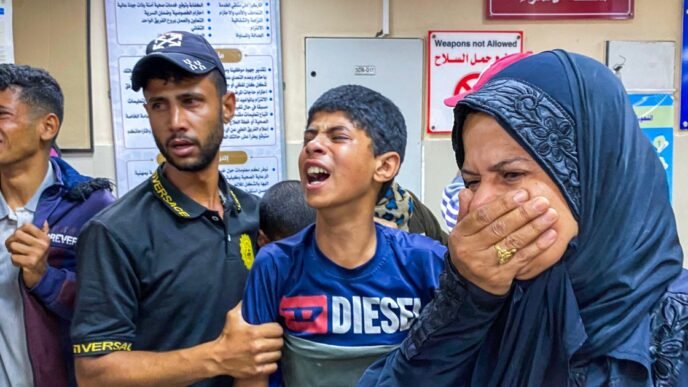 Israeli forces in Gaza kill 6 Palestinians seeking aid, health officials say