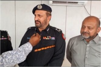 Karachi Police Chief pays surprise visit to Cattle Market ahead of Eid