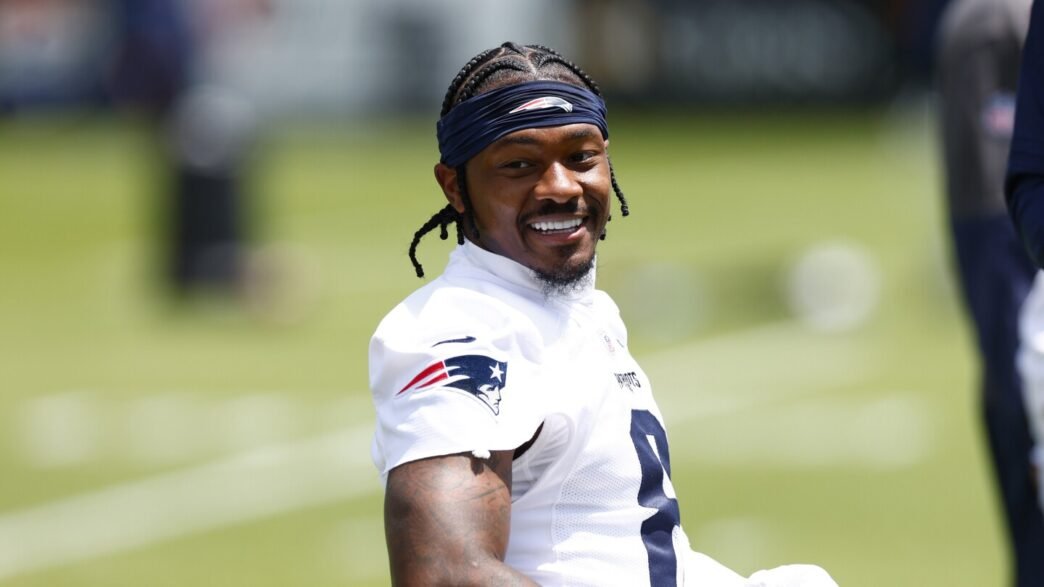 Mike Vrabel: Stefon Diggs is engaged, I like his energy