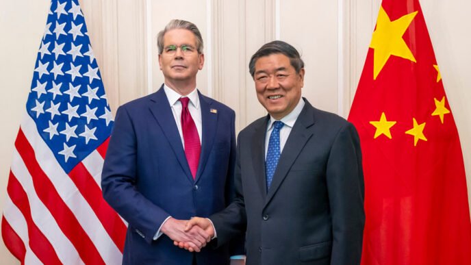 Senior U.S. and China envoys to meet for showdown trade talks in London