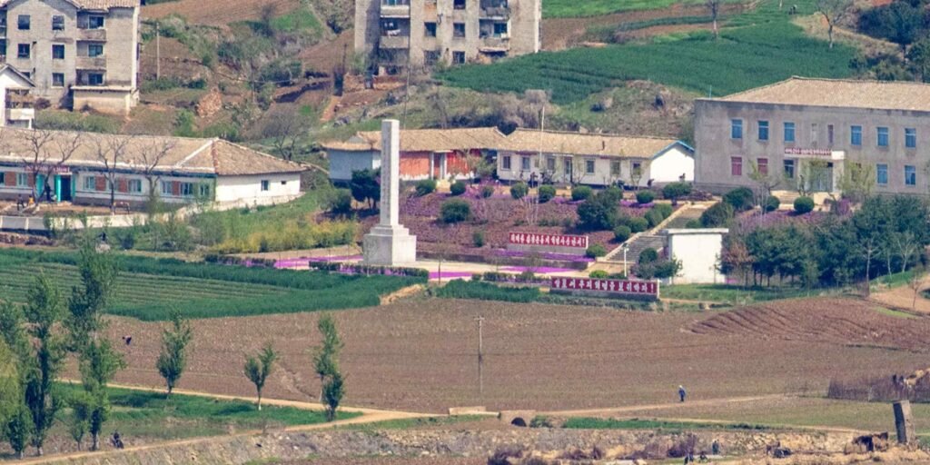 South Korea hints at thaw in North Korea ties with loudspeaker halt