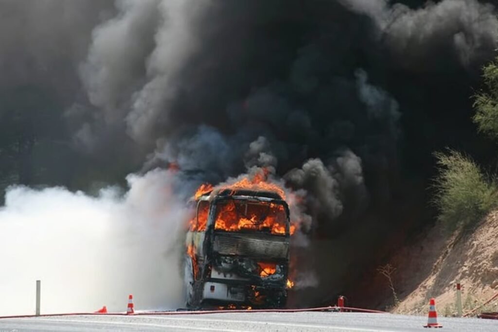 Tragic bus fire claims five lives near Quetta’s Western Bypass
