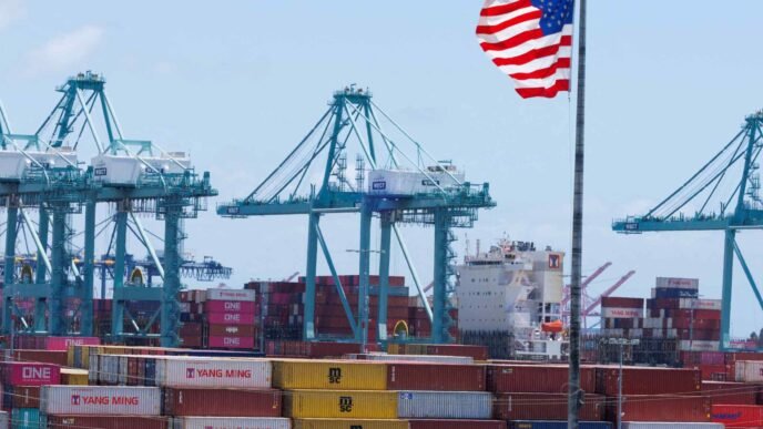 US trade with Asia slumps in April amid Trump tariffs